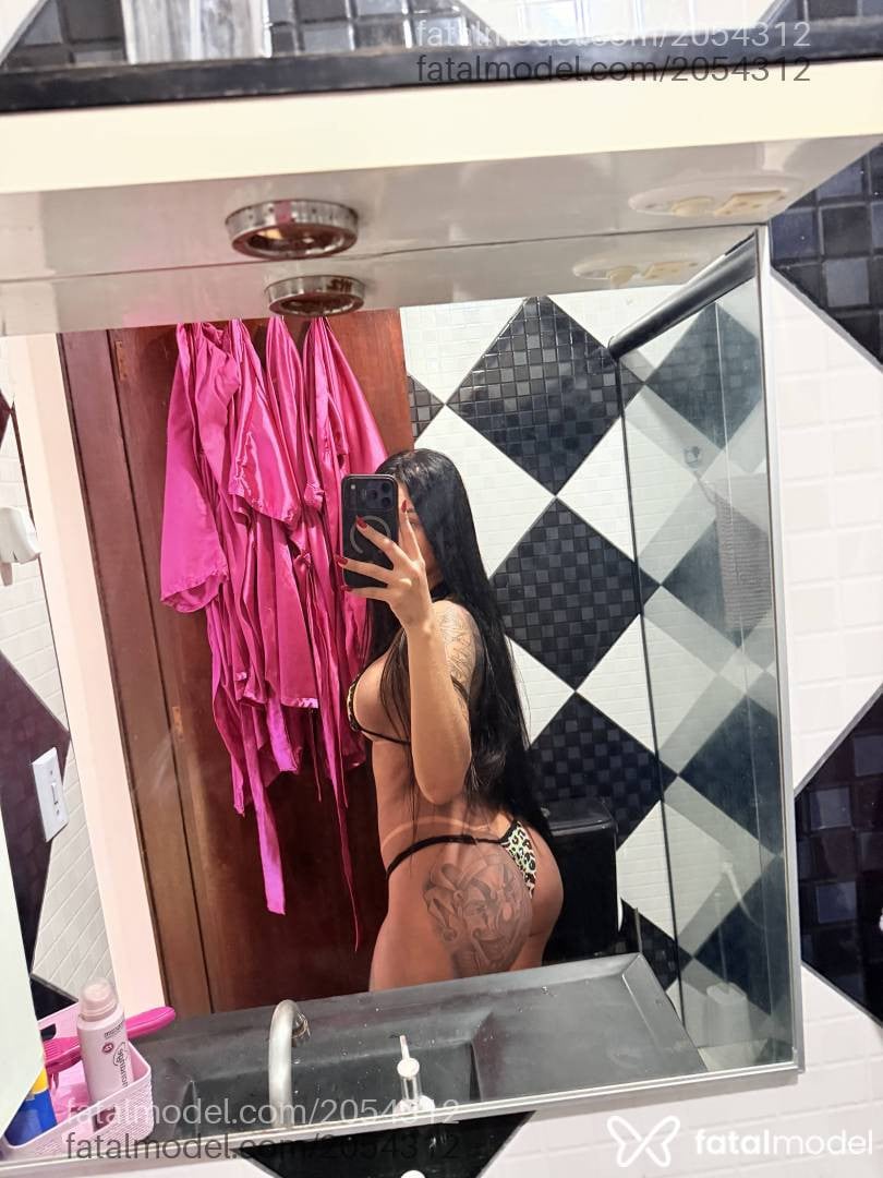 Acompanhante mulher morena (o) de olhos verdes - Lais Souza
