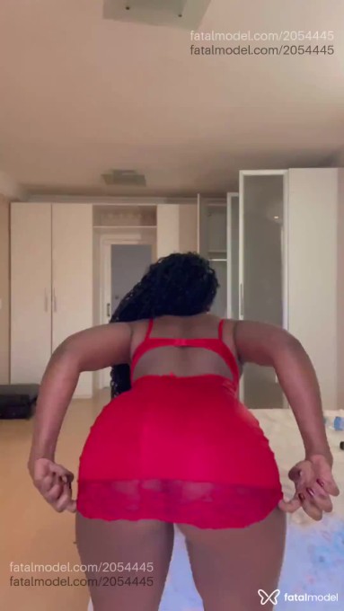 Acompanhante mulher loira (o) de olhos castanhos em Maringá Acompanhante mulher loira (o) de olhos castanhos em Maringá - Brenda Ebony
