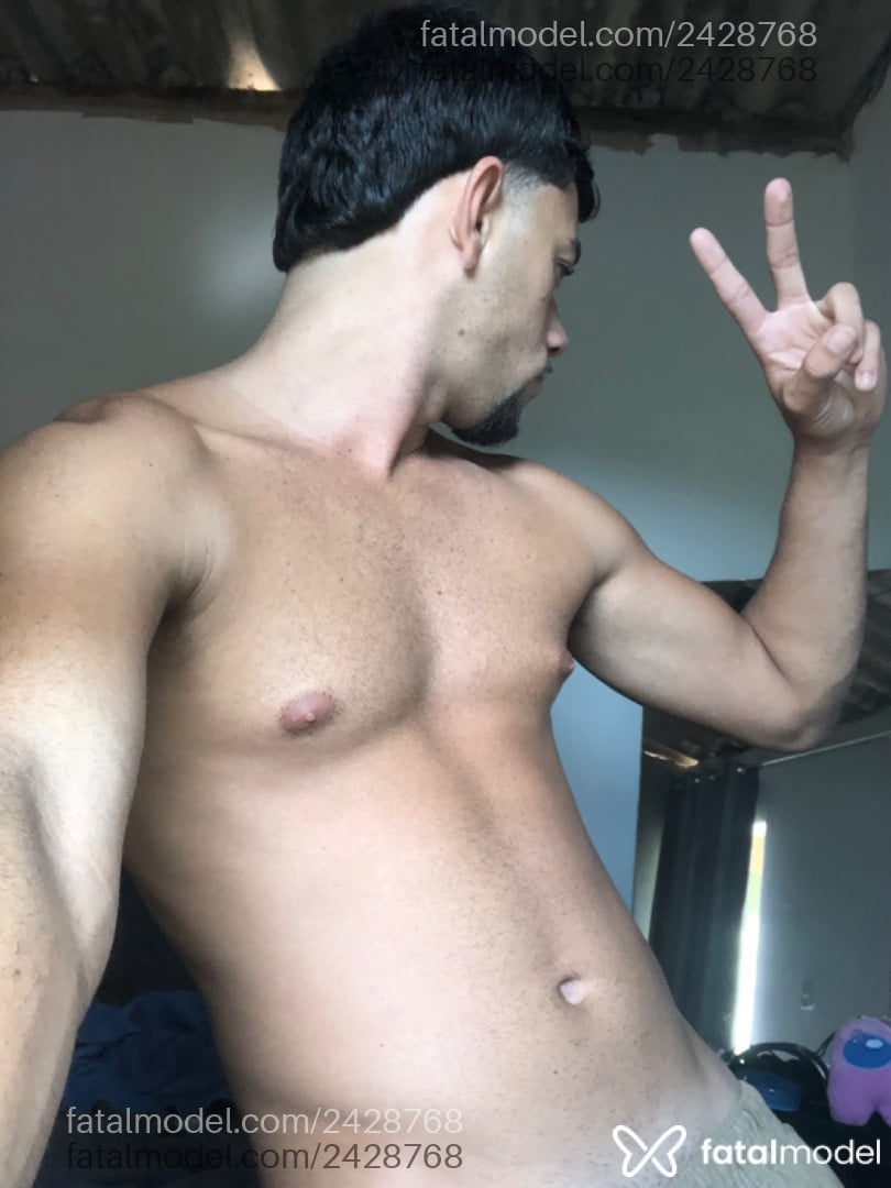 Acompanhante homem morena (o) de olhos verdes em Rio de Janeiro - Bryan Lucas