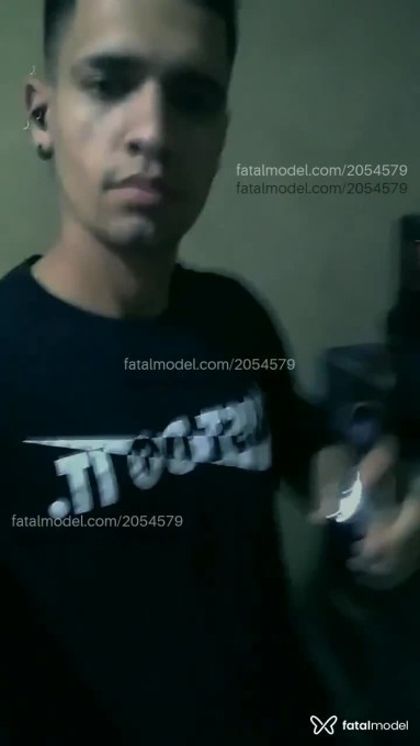 Acompanhante homem com cabelo colorido de olhos castanhos em Rio de Janeiro - Gabriel