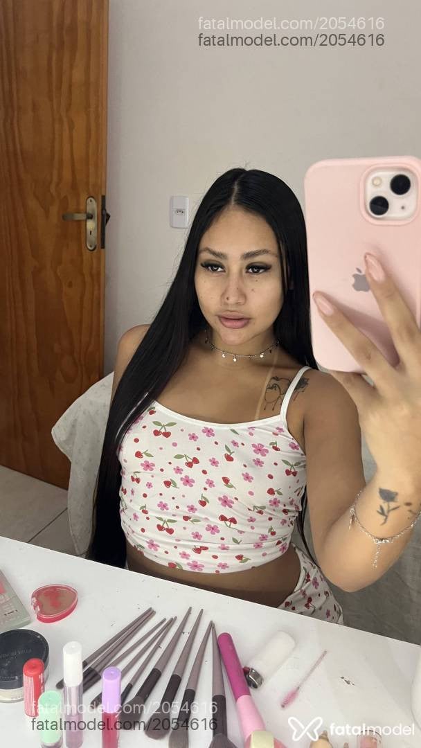 Acompanhante mulher morena (o) de olhos mel - Luna Lis