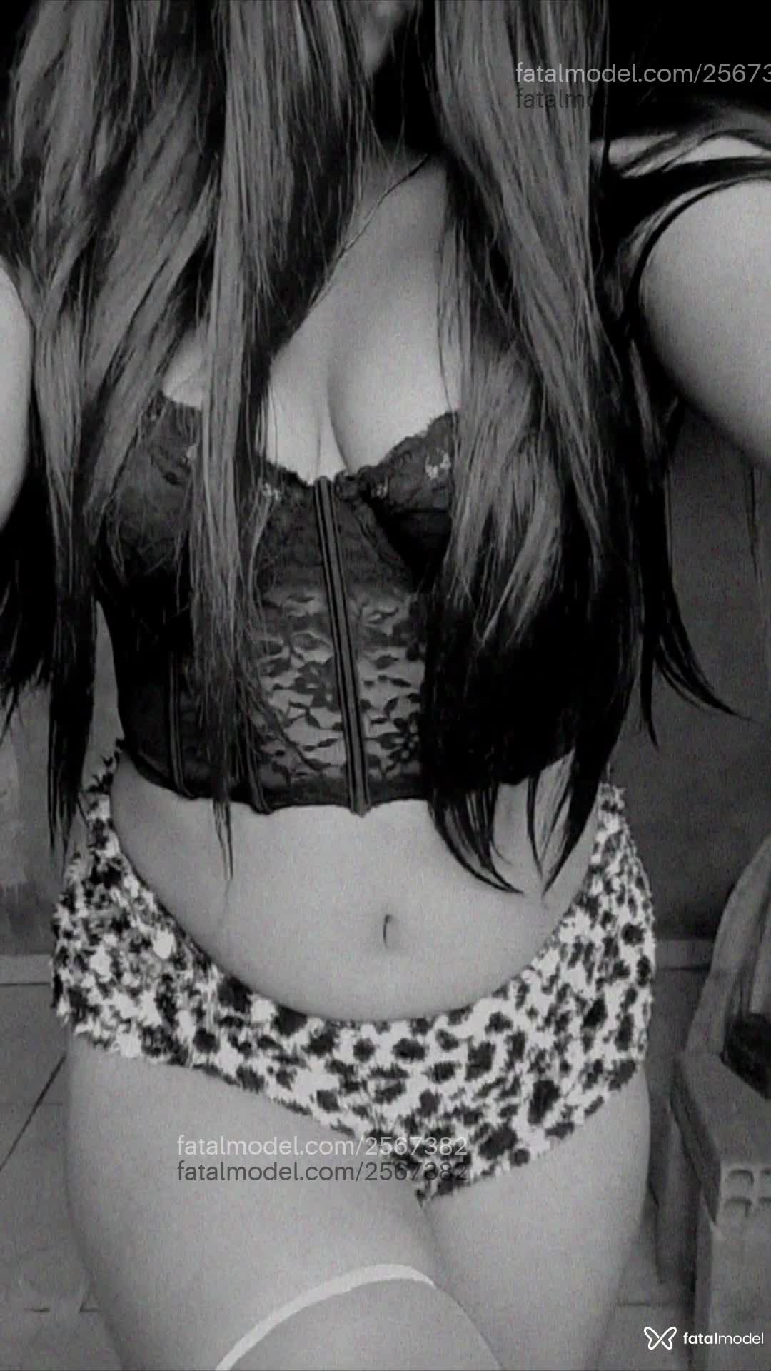 Acompanhante mulher morena (o) de olhos pretos em Contagem - Alyce