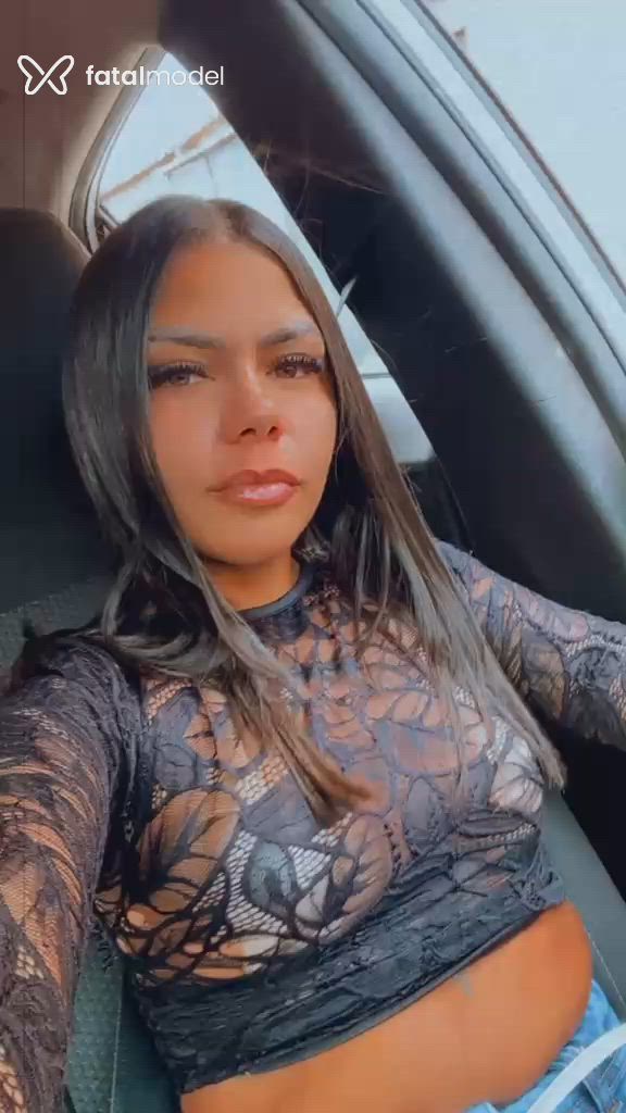 Acompanhante mulher com cabelo castanho de olhos mel - Maitê