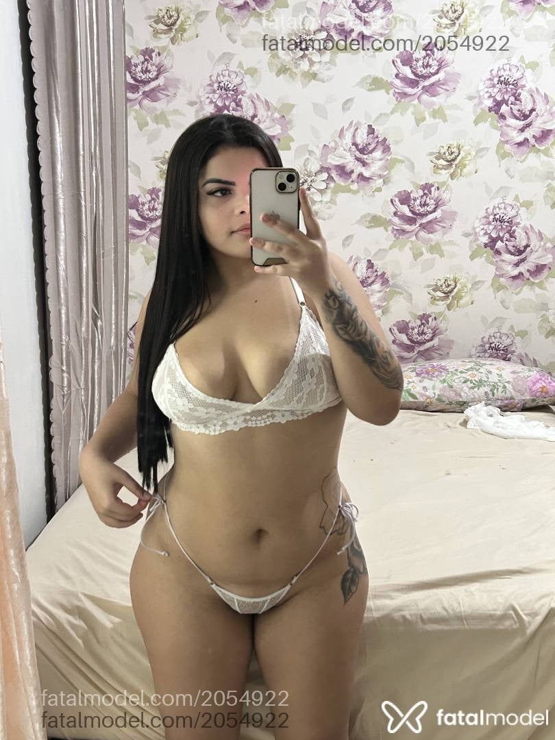 Acompanhante mulher morena (o) de olhos castanhos - Milena
