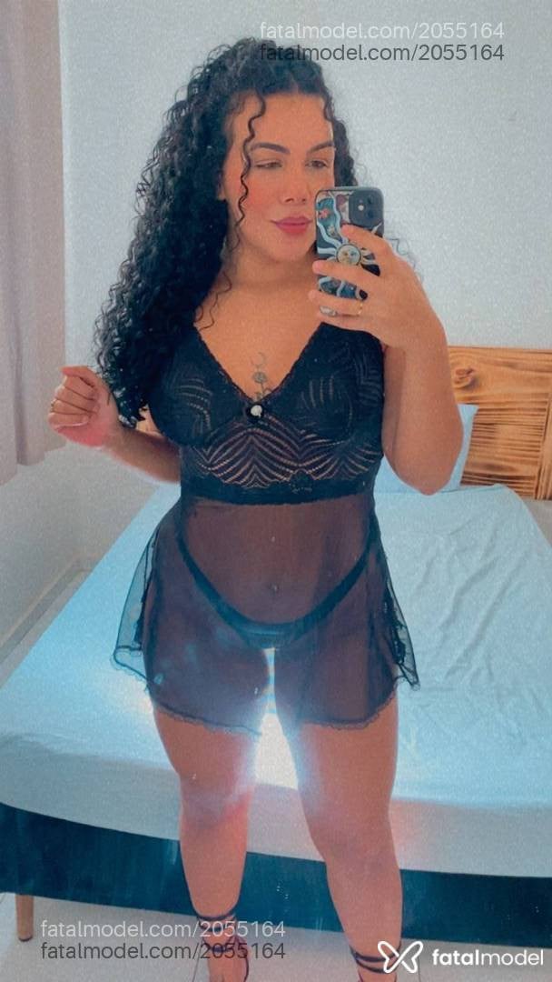 Acompanhante mulher morena (o) de olhos castanhos - Sofia Zenobia