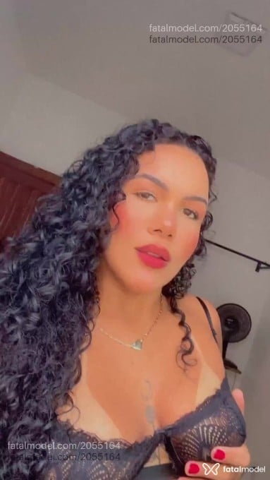 Acompanhante mulher morena (o) de olhos castanhos em Nova Serrana - Sofia Zenobia