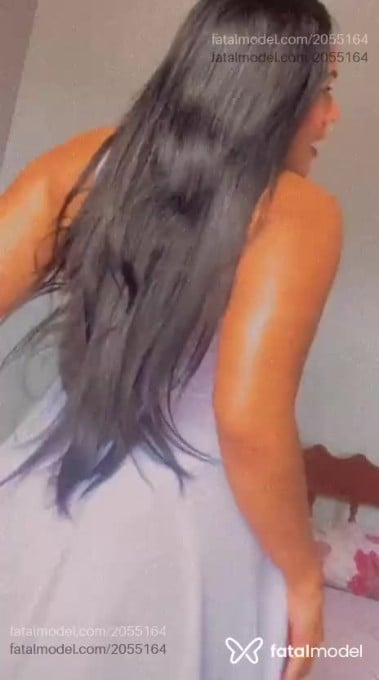 Acompanhante mulher morena (o) de olhos castanhos - Sofia Zenobia
