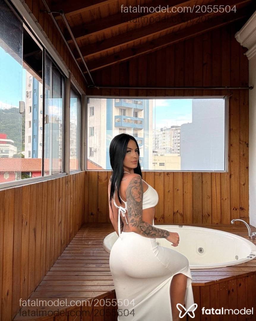 Acompanhante mulher morena (o) de olhos castanhos - Eduarda