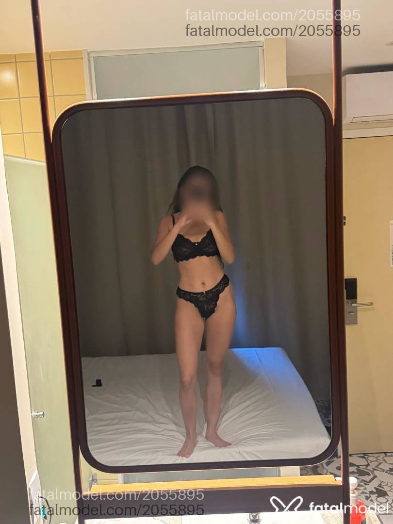 Acompanhante mulher loira (o) de olhos castanhos em Rio de Janeiro - Branca