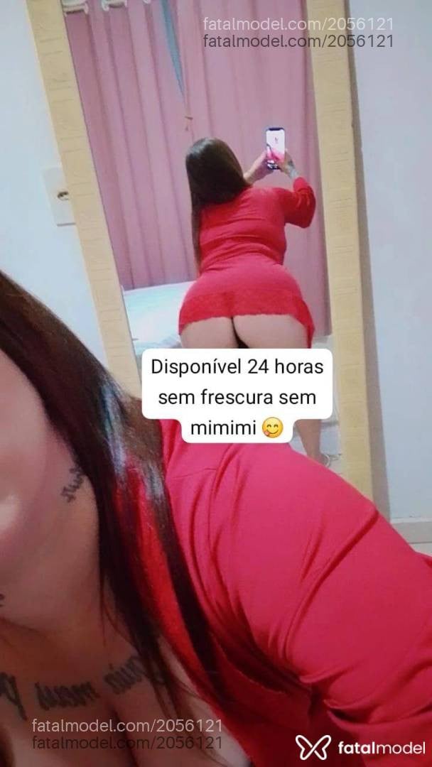 Acompanhante mulher com cabelo castanho de olhos castanhos - Amanda Bonfin