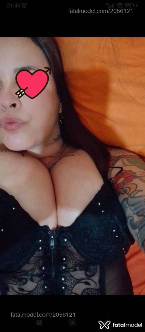 Acompanhante mulher com cabelo castanho de olhos castanhos - Amanda Bonfin