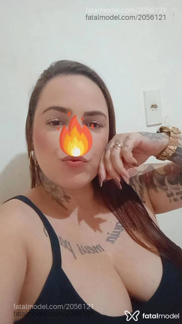 Acompanhante mulher com cabelo castanho de olhos castanhos - Amanda Bonfin