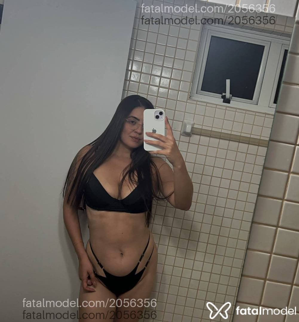 Acompanhante mulher morena (o) de olhos castanhos - Letícia Fontenelle