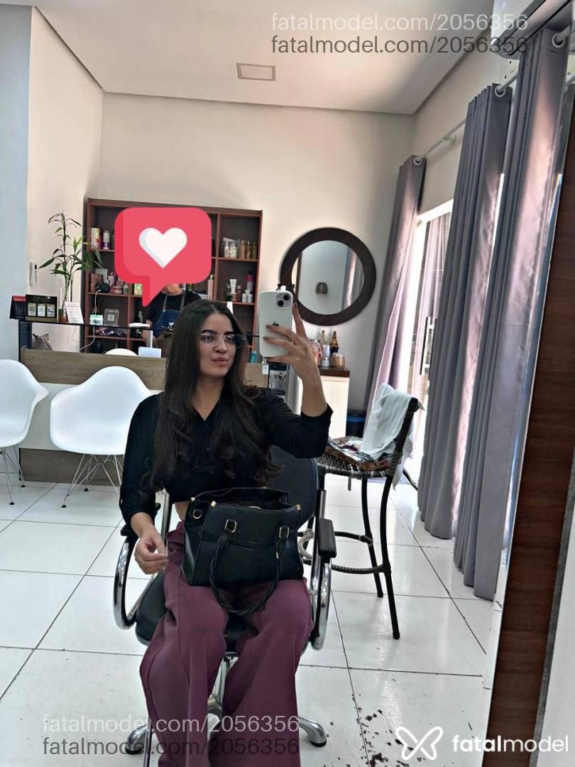 Acompanhante mulher morena (o) de olhos castanhos - Letícia Fontenelle