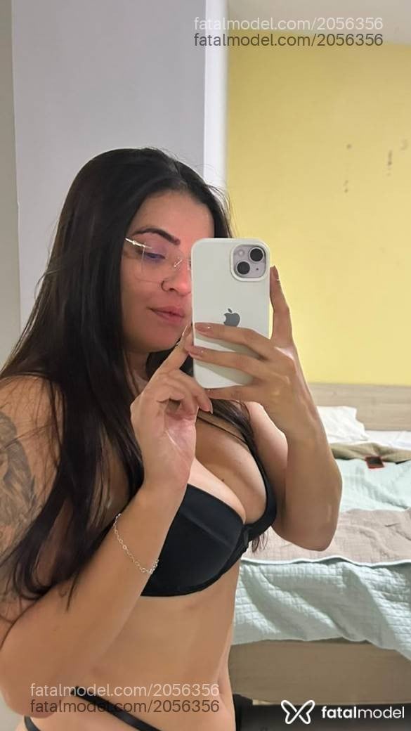 Acompanhante mulher morena (o) de olhos castanhos - Letícia Fontenelle