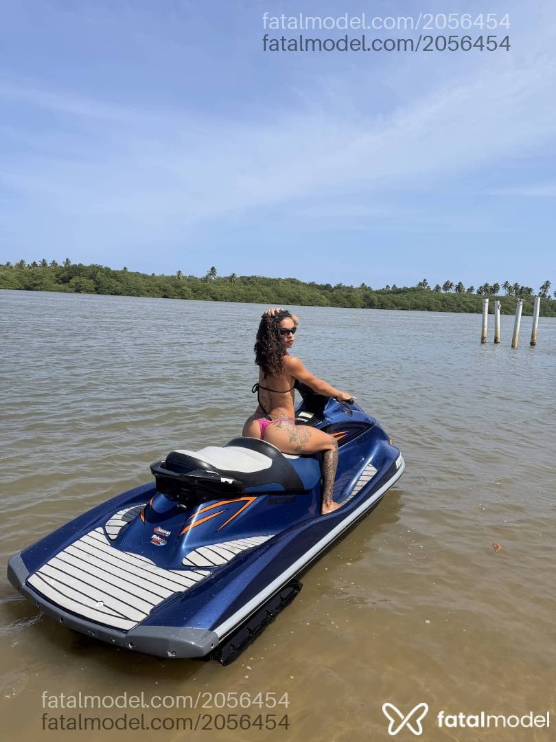 Acompanhante mulher com cabelo castanho de olhos castanhos - Mariana