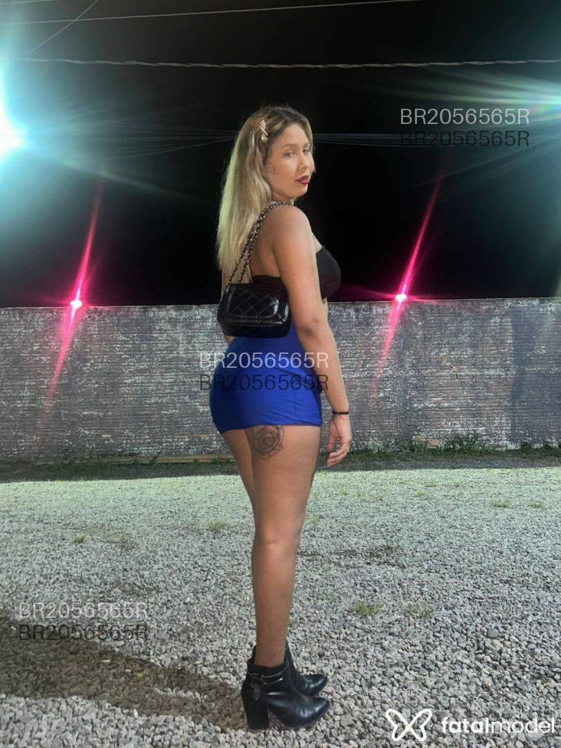 Acompanhante mulher com cabelo castanho de olhos castanhos em Araçatuba - Sófia Silva