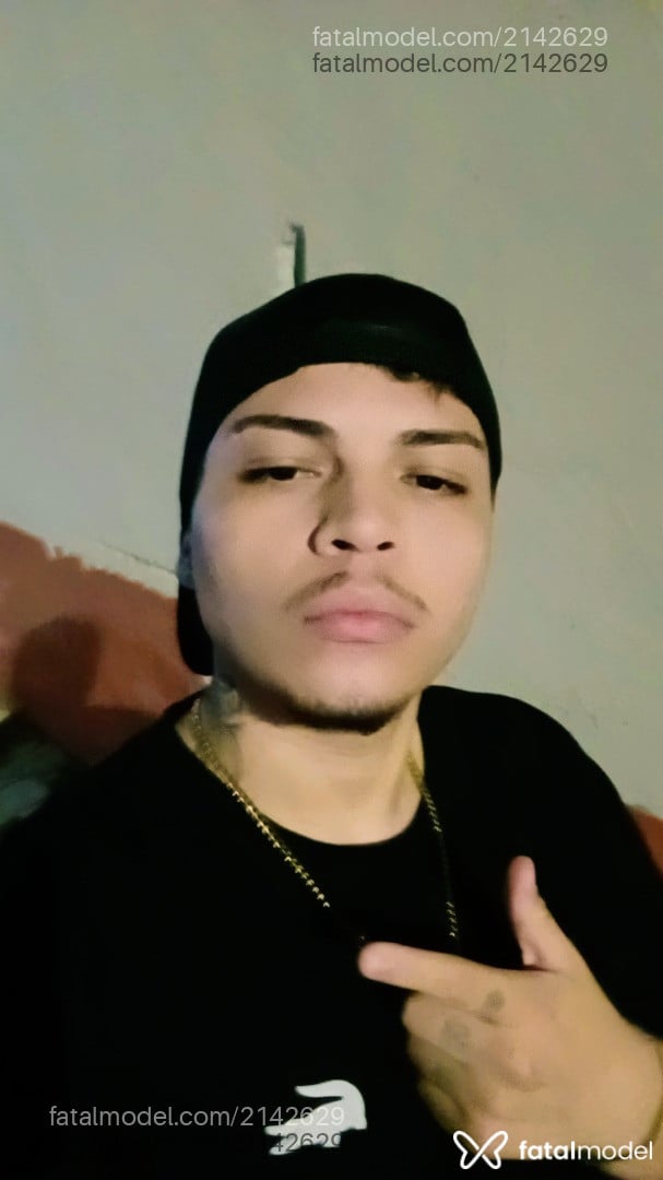 Acompanhante homem morena (o) de olhos castanhos em Itajaí Acompanhante homem morena (o) de olhos castanhos em Itajaí - Alejandro Muniz