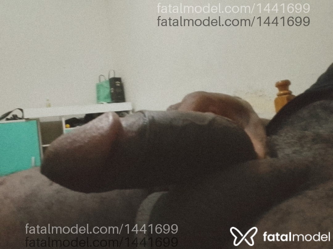 Acompanhante homem morena (o) de olhos pretos em Curitiba - Ebano