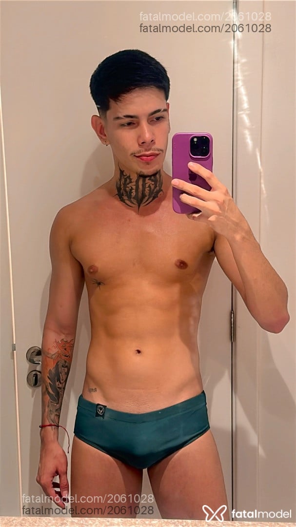 Acompanhante homem morena (o) de olhos castanhos em São Paulo - Nobru