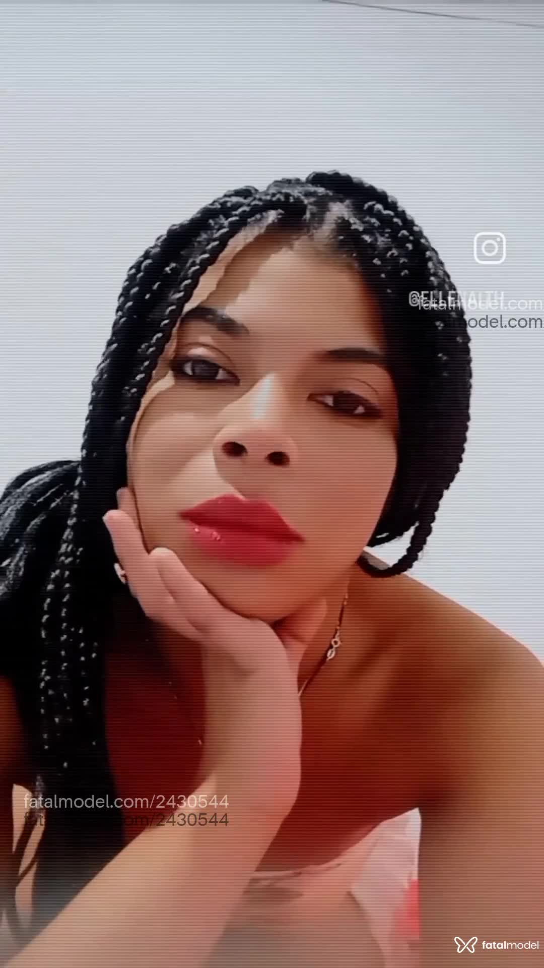 Acompanhante mulher morena (o) de olhos castanhos - Ellen Djulia Acompanhante mulher morena (o) de olhos castanhos - Ellen Djulia