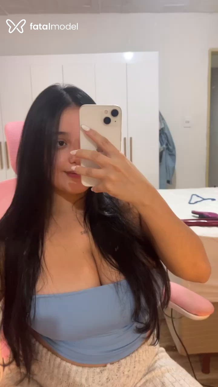 Acompanhante mulher morena (o) de olhos castanhos - Isa