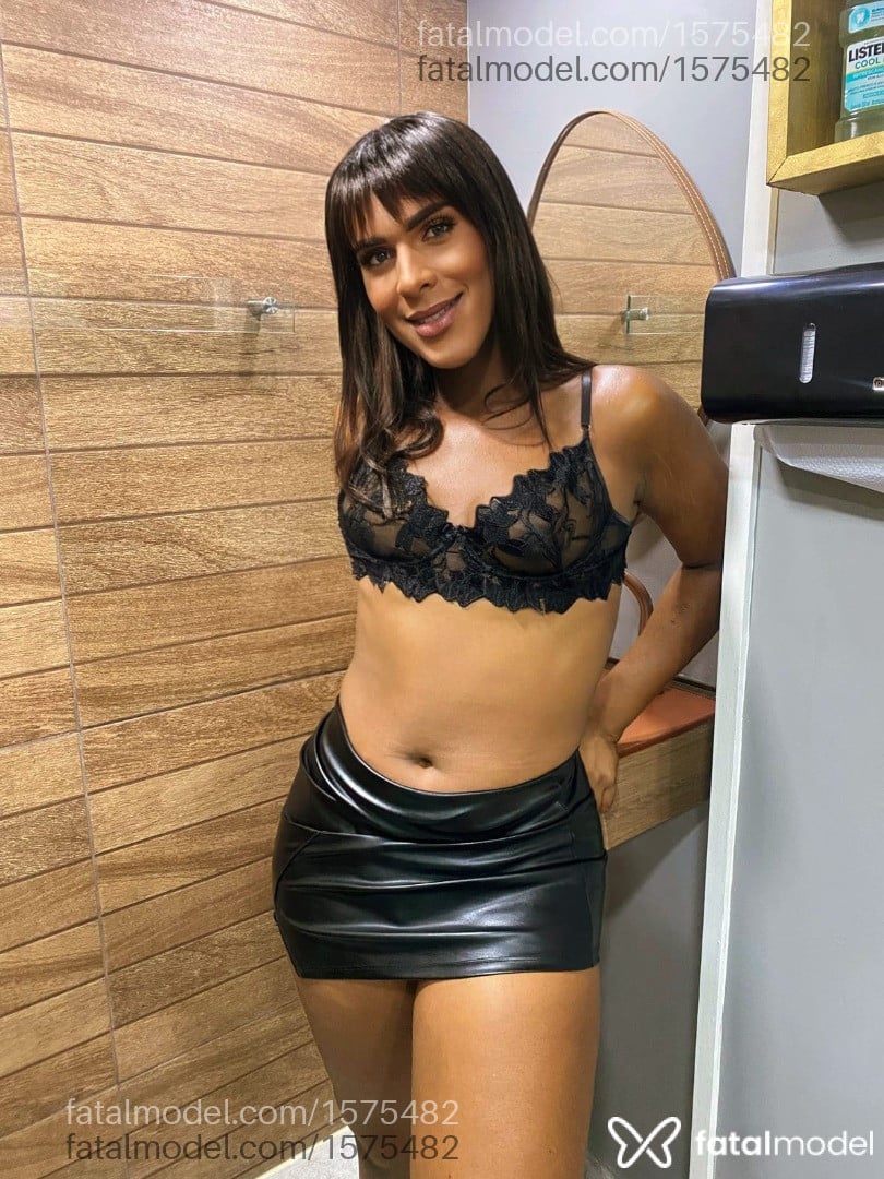 Acompanhante travesti com cabelo castanho de olhos castanhos em Rio de Janeiro - Maggie Gyllenhaal