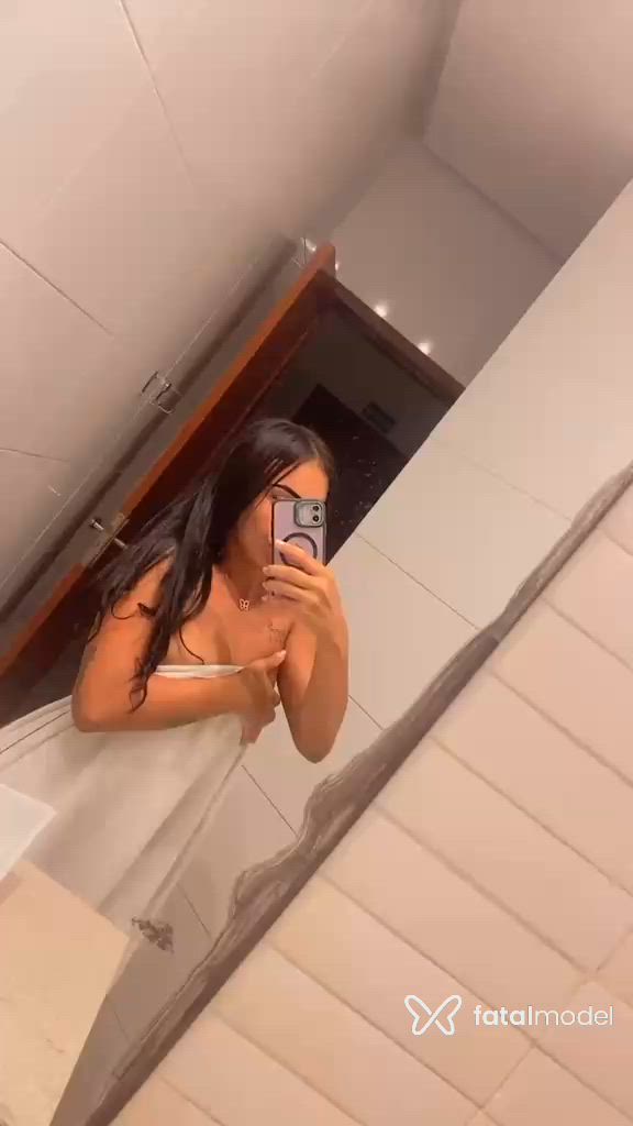 Acompanhante mulher morena (o) de olhos castanhos - Juju