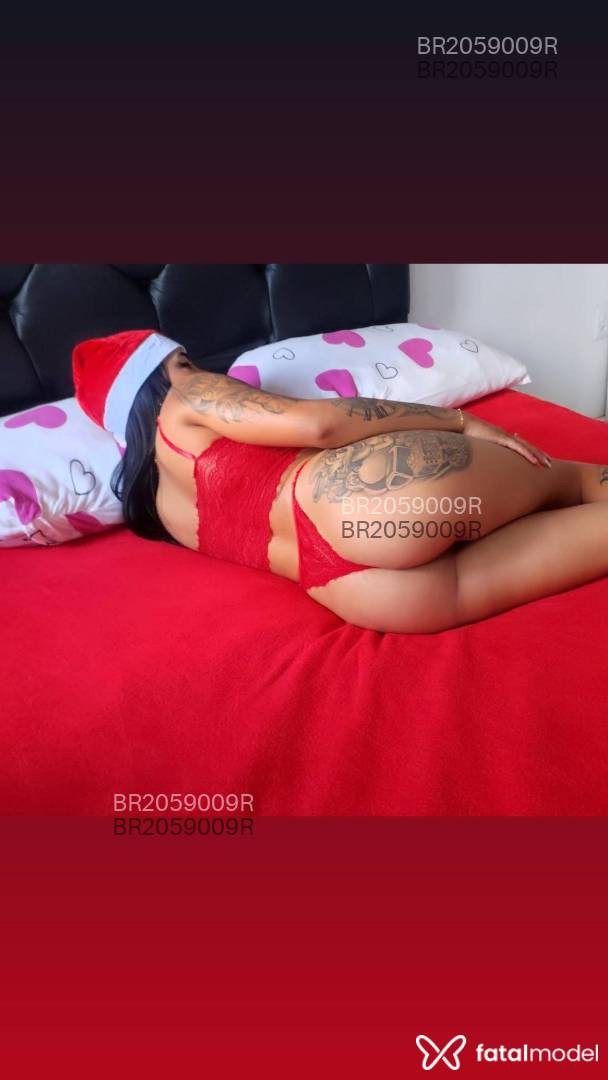 Acompanhante mulher morena (o) de olhos castanhos em Balneário Camboriú - Morena