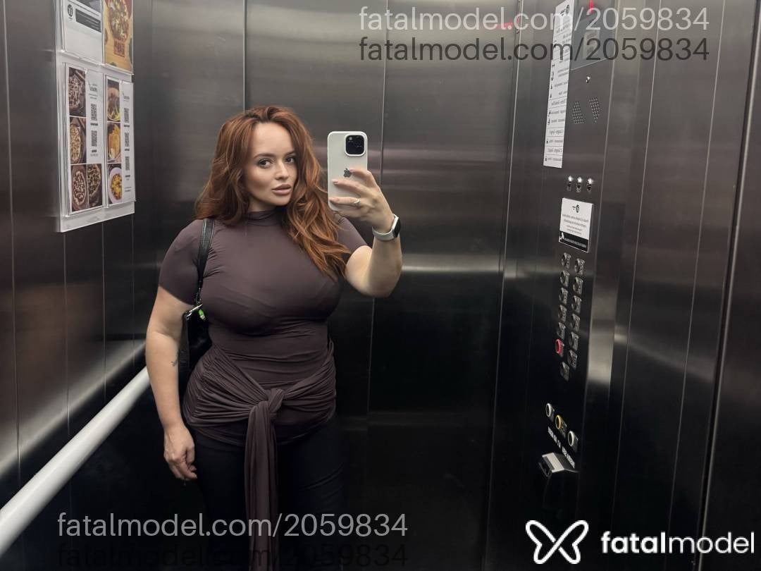 Acompanhante mulher ruiva (o) de olhos castanhos - Janaína