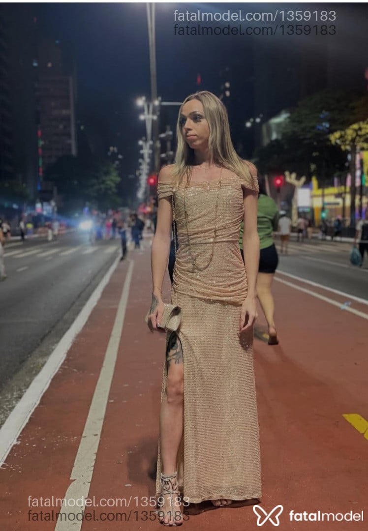Acompanhante mulher trans loira (o) de olhos verdes em São Paulo - Kellynha