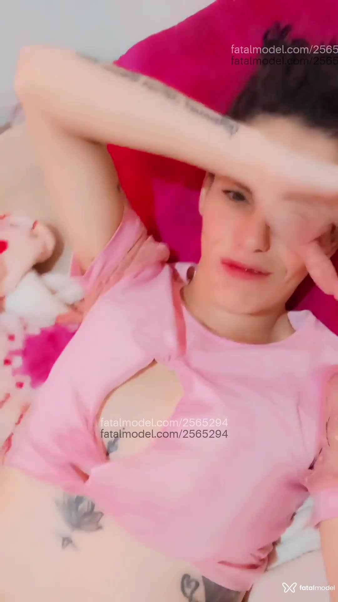 Acompanhante mulher com cabelo castanho de olhos castanhos em Coronel Vivida Acompanhante mulher com cabelo castanho de olhos castanhos em Coronel Vivida - Thays Morena