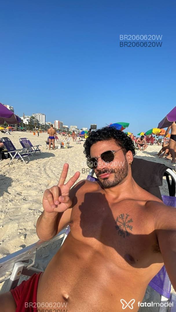 Acompanhante homem morena (o) de olhos pretos em São Paulo - Hiuri Cruz