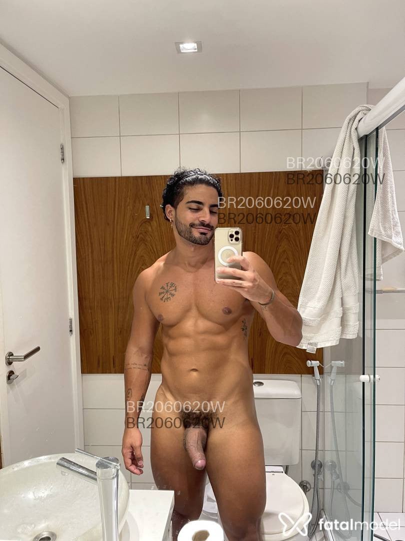 Acompanhante homem morena (o) de olhos pretos em São Paulo - Hiuri Cruz
