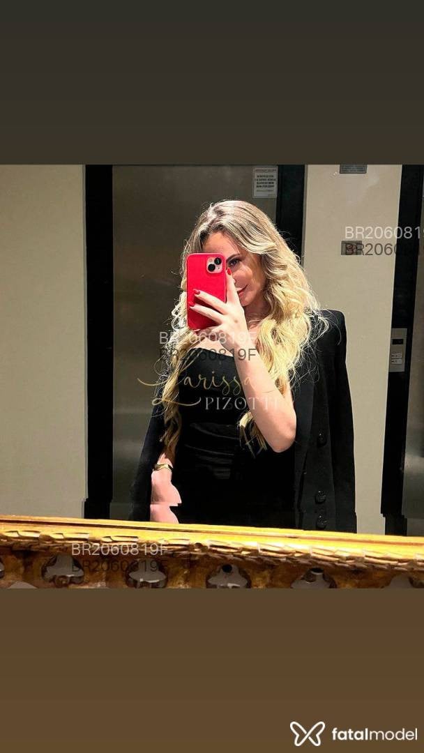 Acompanhante mulher loira (o) de olhos verdes em São Paulo - Larissa Pizotti