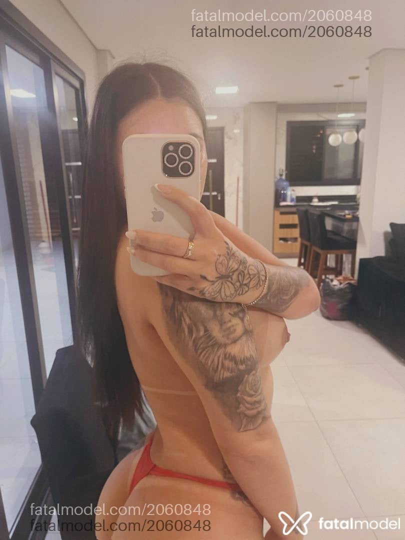 Acompanhante mulher morena (o) de olhos mel em Lajeado - Hellena