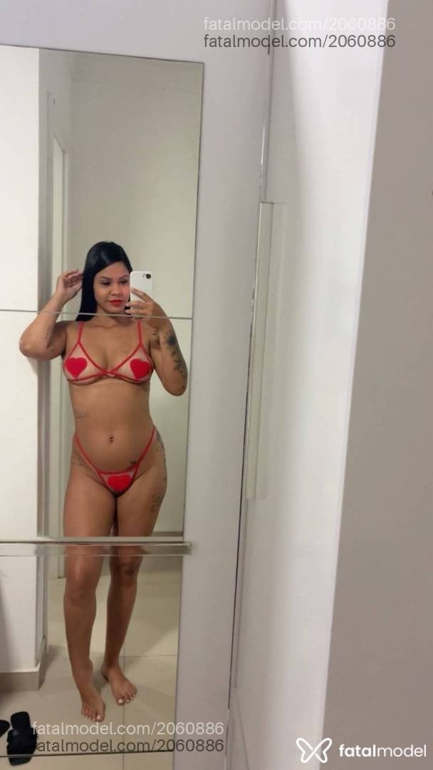 Acompanhante mulher morena (o) de olhos castanhos - Liz Vasques