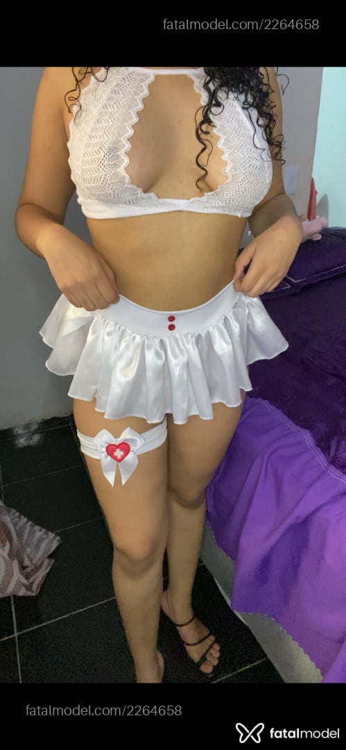 Acompanhante mulher morena (o) de olhos castanhos em Virtual Acompanhante mulher morena (o) de olhos castanhos em Virtual - Luna
