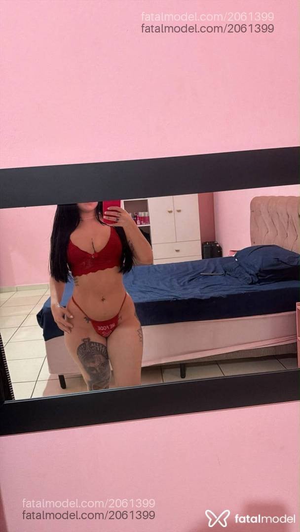 Acompanhante mulher morena (o) de olhos castanhos - Bia Souza
