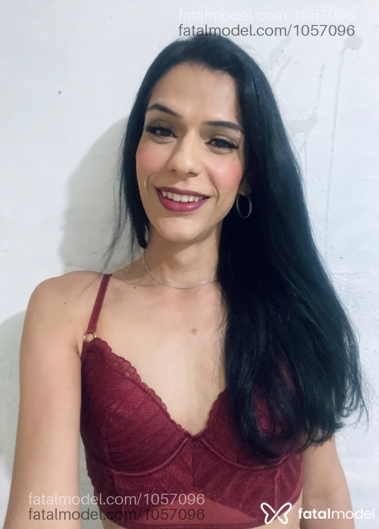 Acompanhante mulher trans morena (o) de olhos castanhos em São Paulo - Sophia Silva