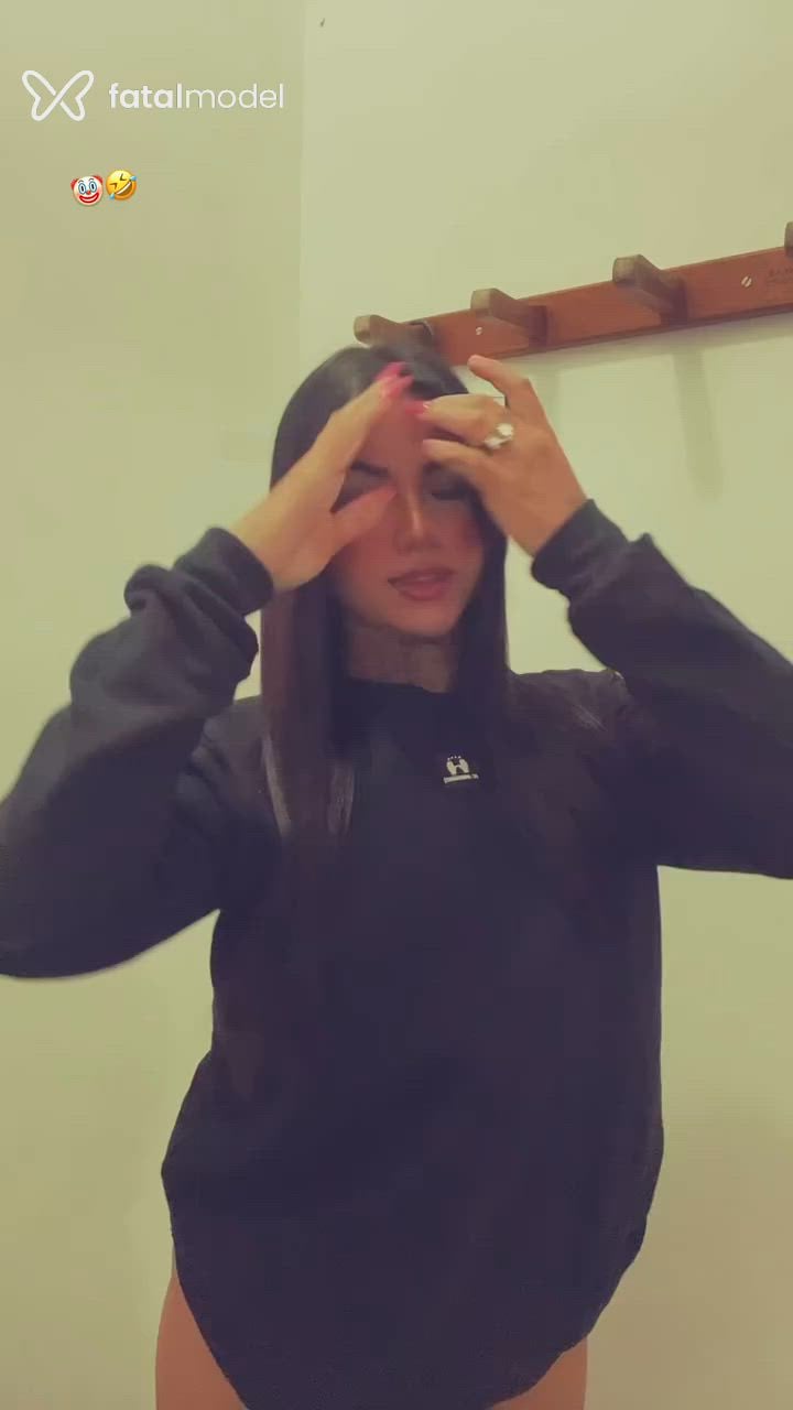 Acompanhante mulher ruiva (o) de olhos castanhos - Sofia Angel