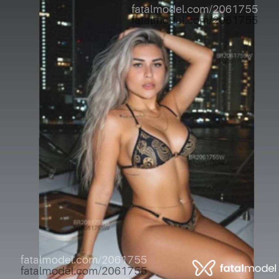 Acompanhante mulher loira (o) de olhos verdes - Viictoria