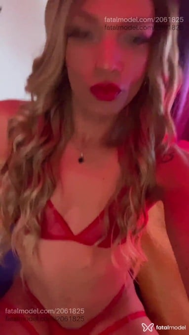 Acompanhante mulher trans loira (o) de olhos verdes em Curitiba - Anna Paula Dott