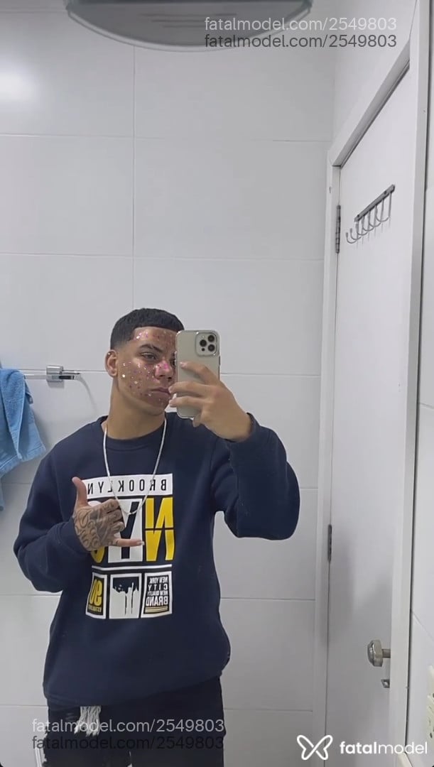 Acompanhante homem morena (o) de olhos castanhos - Allanzinho Acompanhante homem morena (o) de olhos castanhos - Allanzinho