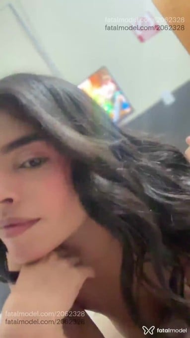 Acompanhante mulher morena (o) de olhos pretos - Hanna Bukaiuva Acompanhante mulher morena (o) de olhos pretos - Hanna Bukaiuva