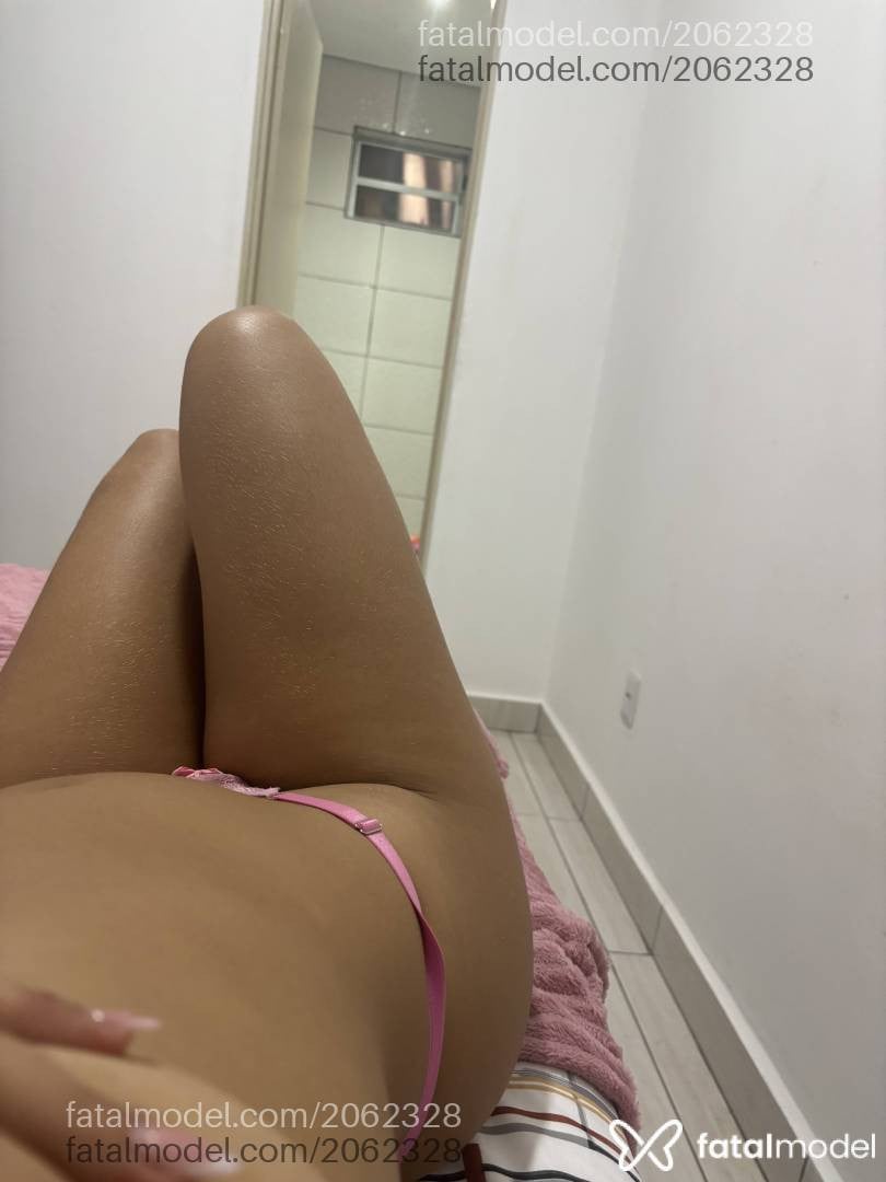 Acompanhante mulher morena (o) de olhos pretos - Hanna Bukaiuva Acompanhante mulher morena (o) de olhos pretos - Hanna Bukaiuva