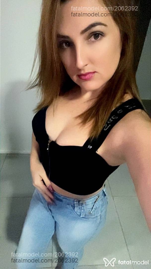 Acompanhante mulher loira (o) de olhos verdes - Tata