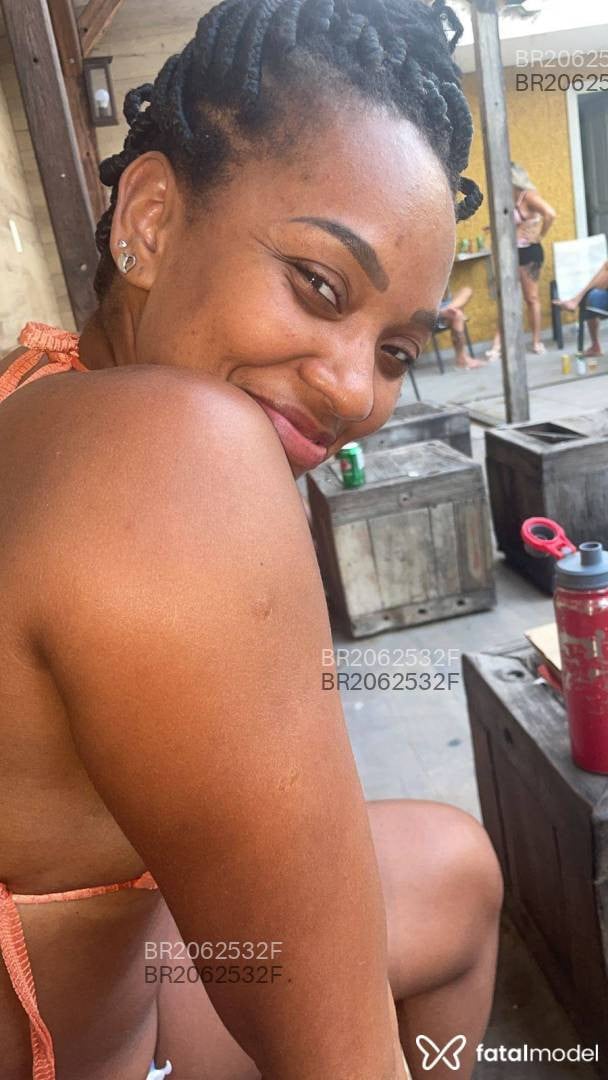 Acompanhante mulher morena (o) de olhos castanhos em Rio de Janeiro - Brigadeiro