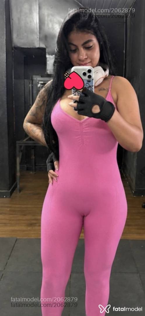 Acompanhante mulher morena (o) de olhos pretos - Agata Ribeiro