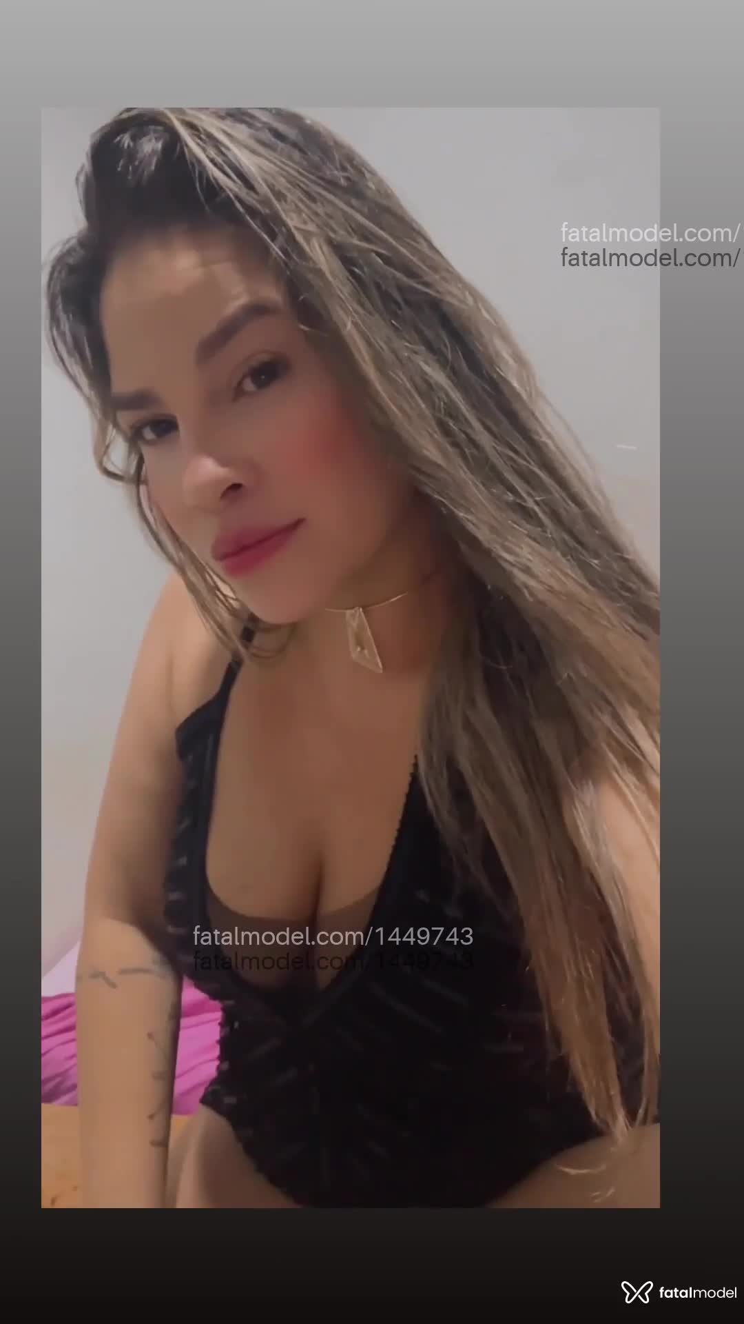Acompanhante mulher loira (o) de olhos castanhos em Chapecó - Débora